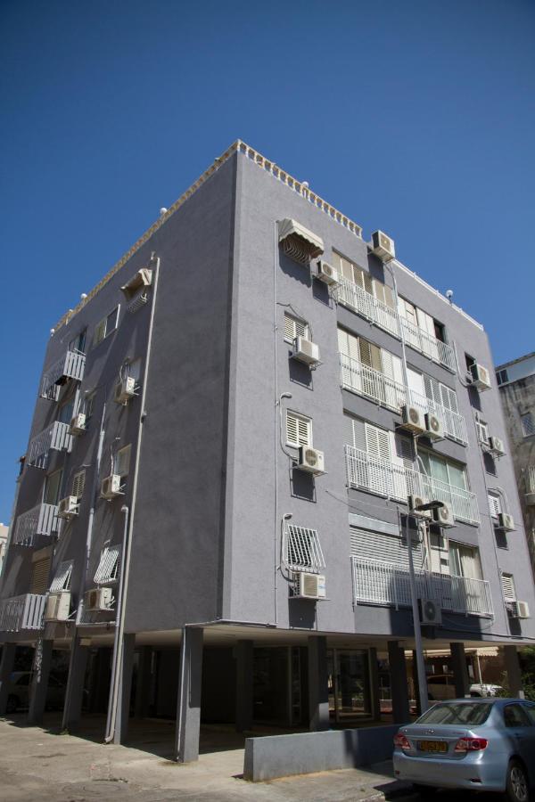 בת ים Apartments4You Maya מראה חיצוני תמונה