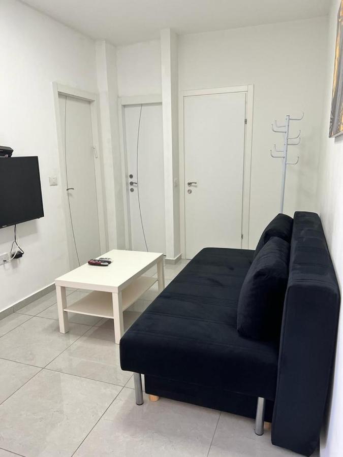 בת ים Apartments4You Maya מראה חיצוני תמונה