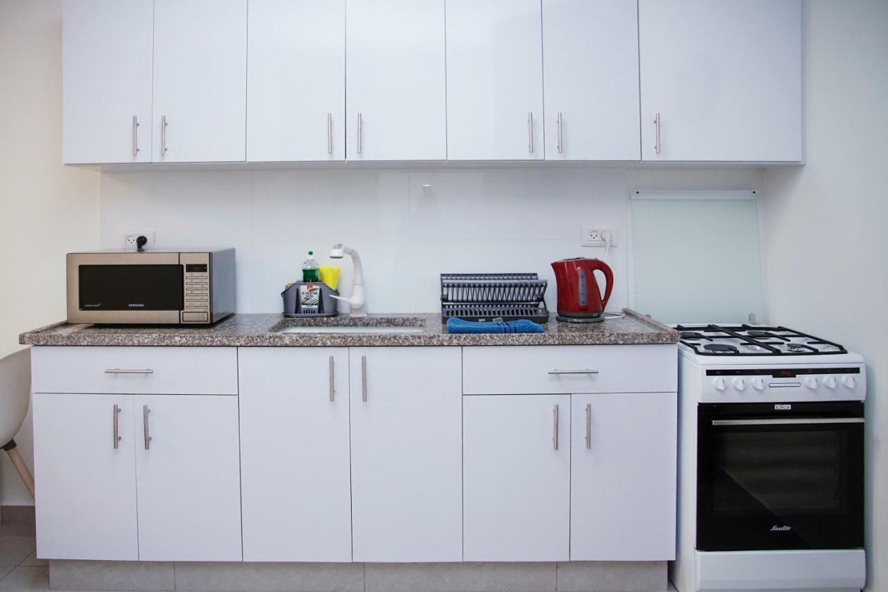 בת ים Apartments4You Maya מראה חיצוני תמונה